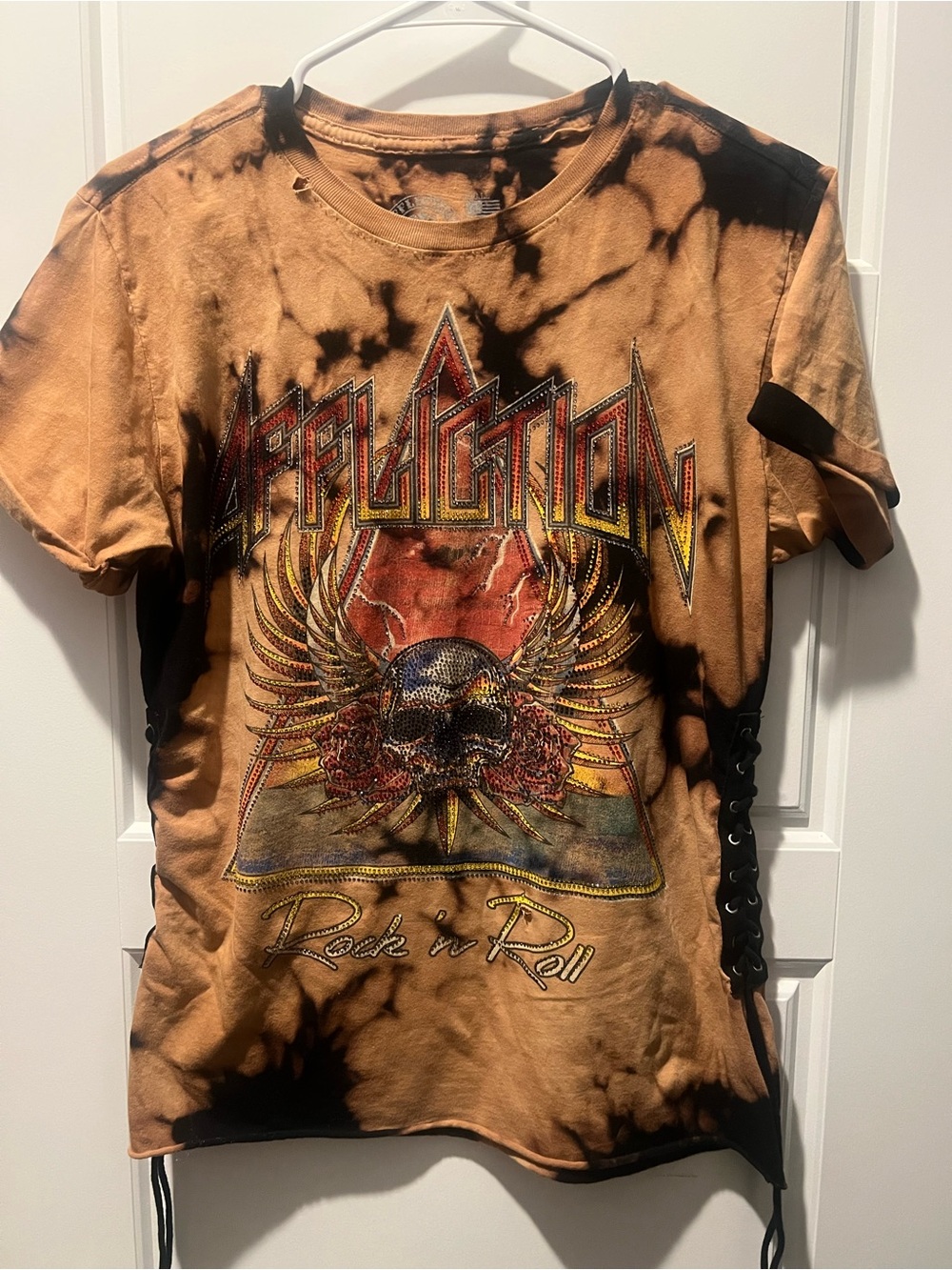Affliction Tan and Black Tie-Dye 'Rock n Roll' Graphic Tee